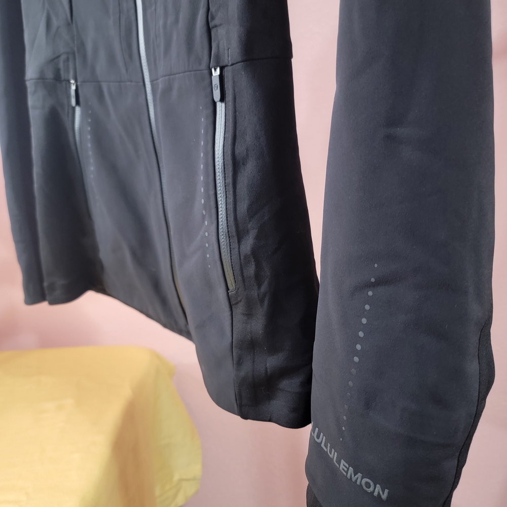 lululemon athletica Women's Utility Jacket in Black - Picture 11 of 12